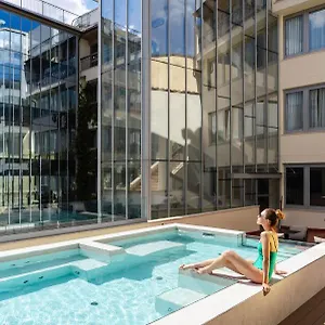 Iq 4*, Florence Italy